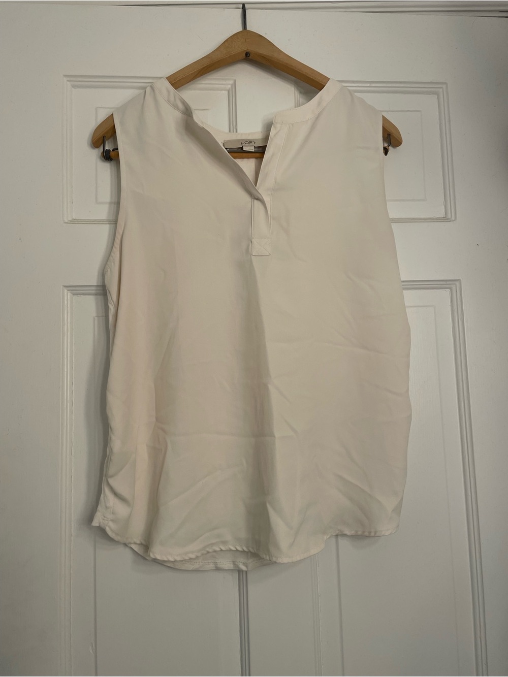 LOFT Cream Split-Neck Sleeveless Camisole